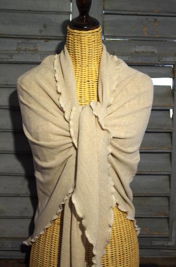 Invero Dreiecktuck Gina Strand reine Merinowolle extrafein